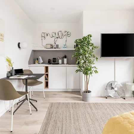 Limehome Sudwall Apart Otel
