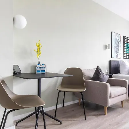 Limehome Sudwall